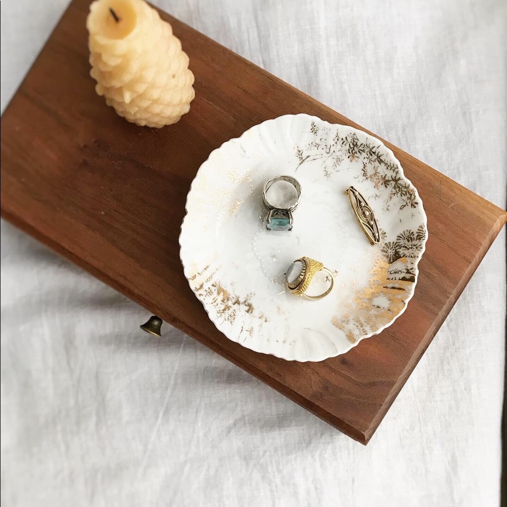 PM Editor Pick: Vintage Gold Floral Embossed Plate